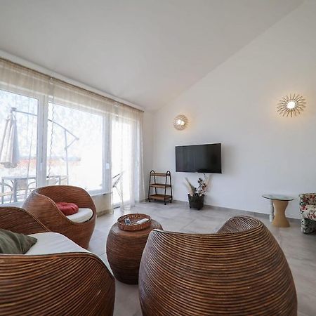 Apartment Rosso Zadar Bagian luar foto